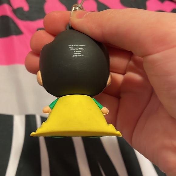 DC Robin keychain - Picture 2 of 4